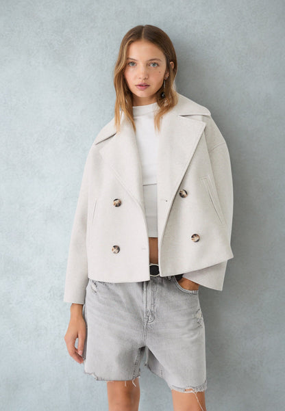 Elegant Short Double-Breasted Jacket | Women’s Outerwear, Timeless Design, Comfortable Fit 0